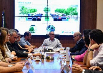 Paulinho Freire apresenta ao Banco Mundial projetos para transformar mobilidade e orla de Natal
