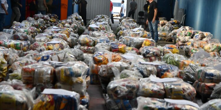 Programa Banco de Alimentos doa mais 15 toneladas a 100 instituições