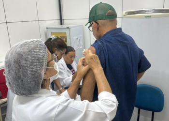 Vacinação contra a gripe é iniciada em Natal com mais de 7 mil doses aplicadas