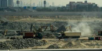 Empresários da construção projetam queda do emprego e de novos empreendimentos, revela CNI