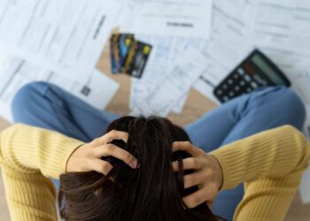 CNC: endividamento das famílias bate novo recorde histórico em fevereiro