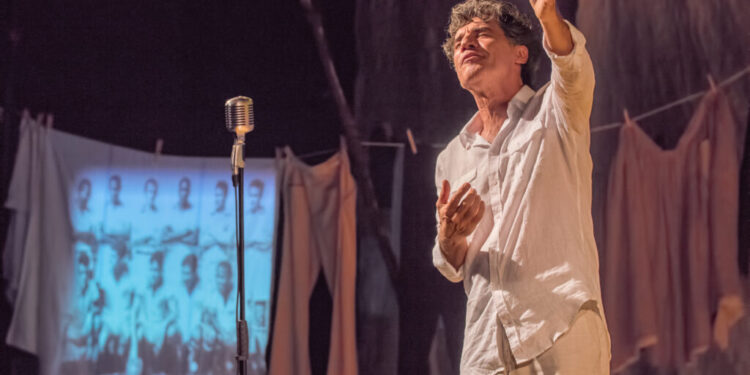 Ator Paulo Betti é destaque na programação do Mês do Teatro no Sesc RN