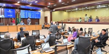 ALRN aprova por unanimidade reajuste salarial de 5,4% para professores estaduais