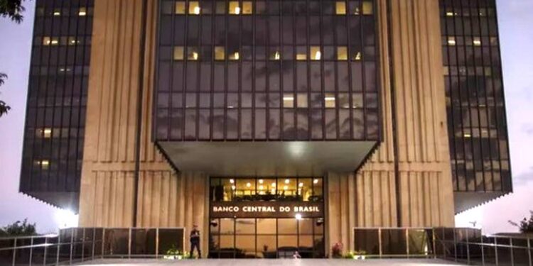 BC reduz juros básicos para 14,75% ao ano