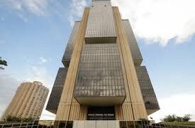 Copom se reúne nesta quarta com petróleo sob pressão da guerra