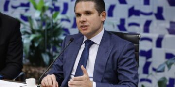 Motta anuncia votação nesta semana de novo regime para socorrer ou liquidar bancos