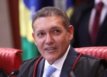 Nunes Marques é eleito presidente do TSE