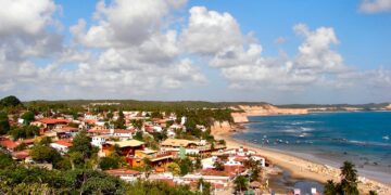 Praia de Pipa se consolida como destino de segunda residência no RN