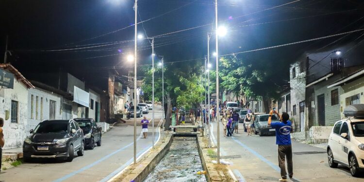 Prefeitura do Natal entrega nova alameda no bairro Nordeste e amplia iluminação na cidade
