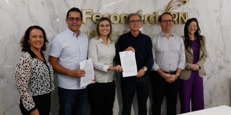 Sesc RN e Prefeitura do Natal oficializam parceria para levar Oceanário a escolas da rede municipal