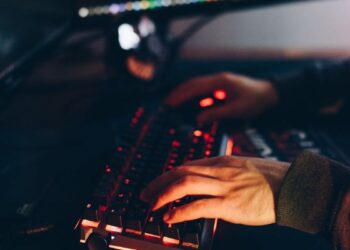 Casal será indenizado por profisisonal que não concluiu serviço contratado