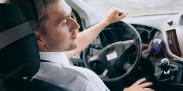 Motorista de ambulância do Estado será indenizado por perda auditiva devido a função