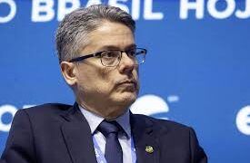 Relator da CPI pede indiciamentos de Toffoli, Moraes, Gilmar e Gonet