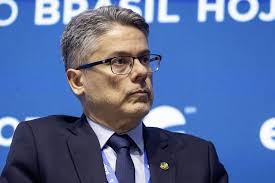 Relator da CPI pede indiciamentos de Toffoli, Moraes, Gilmar e Gonet