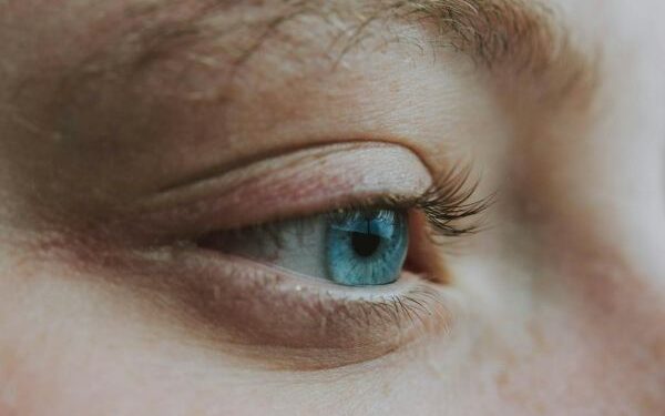 Paciente garante indenização e custerio de cirurgia ocular