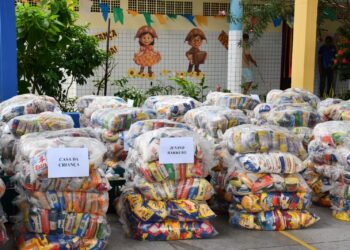 Prefeitura do Natal realiza entrega de 17 toneladas de alimentos para instituições