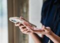 Consumidora será indenizada por empresa de telecomunicações por falha em prestação de serviços