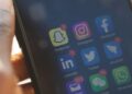 Uusária que teve perfil cancelado será indenizada por Plataforma Digital