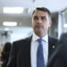 Flávio Bolsonaro admite cobrança a Vorcaro, mas nega crime