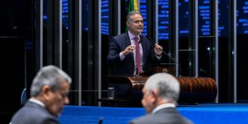 MP da renovação automática da CNH para bons condutores é aprovada pelo Senado