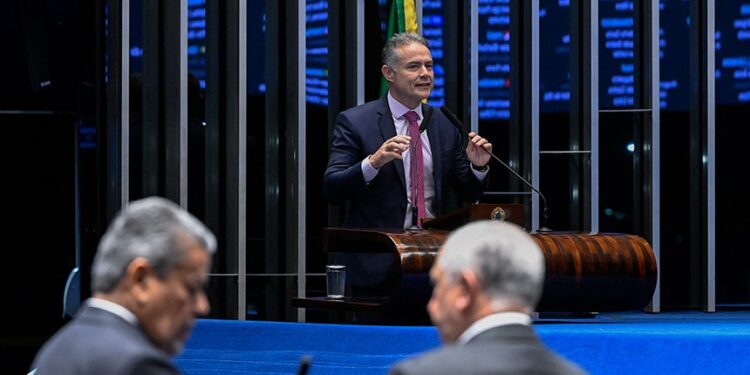 MP da renovação automática da CNH para bons condutores é aprovada pelo Senado