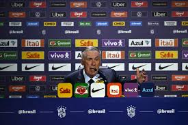 Carlo Ancelotti pede que torcida confie nos 26 convocados para a Copa