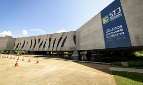 Repetitivo define que pena por crime cometido sob livramento condicional começa após fim do benefício