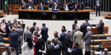 Novo método de reajuste do piso salarial do magistério público da educação básica é aprovado pelo Câmara
