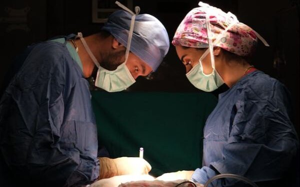 Paciente garante na Justiça custeio de cirurgias reparadoras pós-bariátrica