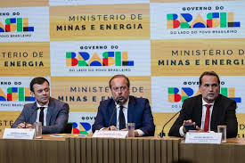 Governo cria subsídio de até R$ 0,89 para segurar preço da gasolina