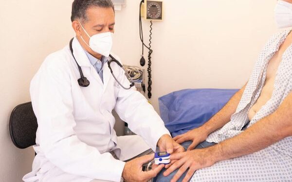 Demora na autorização de exame para paciente oncológico gera condenação a Plano de Saúde