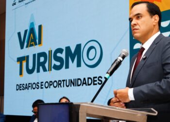 LIDE RN, com apoio do Sistema Fecomércio RN, reúne lideranças em Natal para debater desafios e oportunidades do turismo