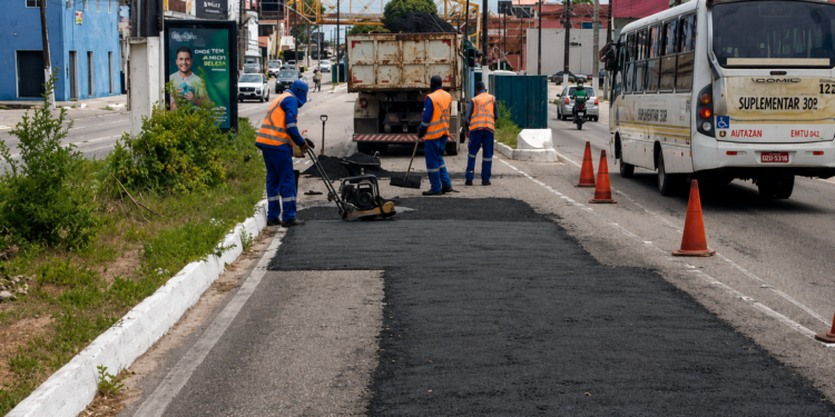 Entre maio e junho, Seinfra recupera 36 vias em diferentes regiões de Natal