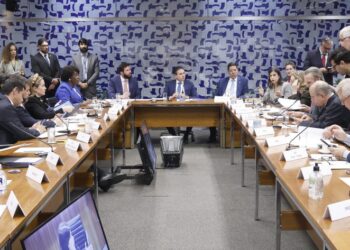 Líderes partidários definem na terça-feira projetos que serão analisados pelo Plenário