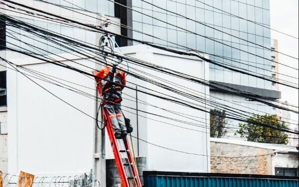 Cosern é condenada por cortar energia mesmo após pagamento da conta