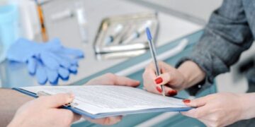 Tratamento em rede não credenciada não gera ressarcimento integral para usuário de plano de saúde