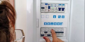 Justiça determina refaturamento de contas de energia e condena Cosern por danos morais