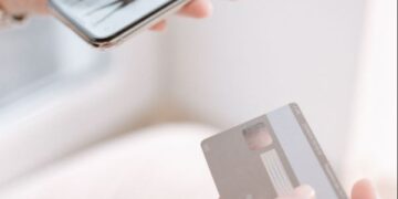 Empresa varejista é condenada por cobrar parcelas de notebook não entregue a consumidor