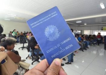 Serviços, comércio e construção puxam saldo de empregos no RN