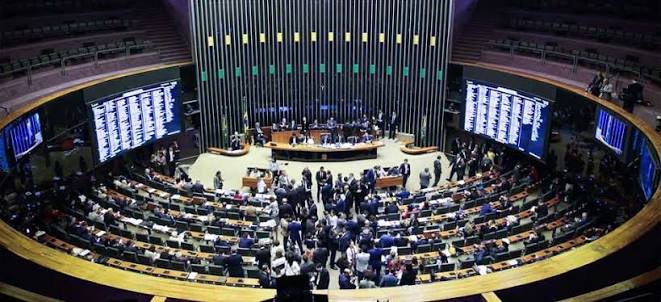 Câmara diz ao STF que não há irregularidades em indicações de emendas