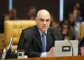 Moraes suspende visitas de Flávio a Bolsonaro na prisão domiciliar