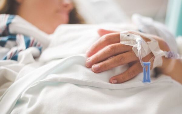 Hospital privado é condenado a indenizar paciente após aplicação de medicação incorreta