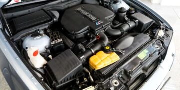 Cliente que teve carro avariado após lavagem será indenizado