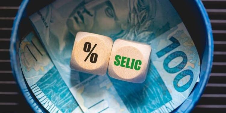 Pela 1ª vez desde março, mercado reduz expectativa para Selic em 2026