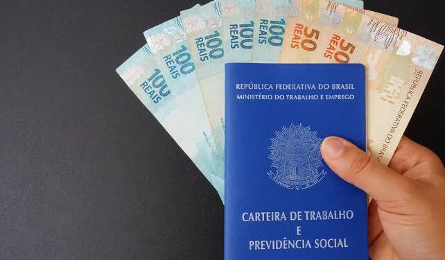 Salário mínimo em 2027 deve ir a R$ 1.717,00, prevê governo