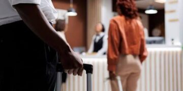 Casal será indenizado em R$ 22 mil após cobrança indevida para realização de casamento em hospedagem de Pipa