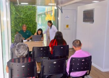 Segunda carreta do Saúde + Perto começa atendimentos em Felipe Camarão