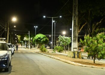 Prefeitura do Natal entrega alameda com 86 luminárias de LED e praça revitalizada na zona Norte