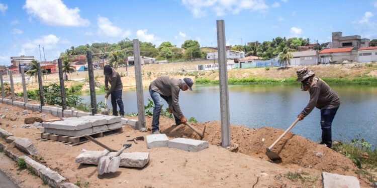 Quatro lagoas de captação de Natal recebem obras de reforço e proteção