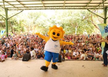 Sistema Fecomércio RN reúne famílias em manhã de lazer e aprendizado no Parque das Dunas